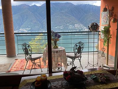 4,5-Zimmerwohnung mit Blick auf den Lago Maggiore in Tronzano zu verkaufen